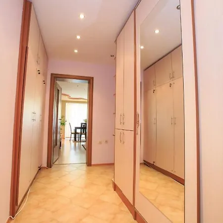 мария парк Apartman Szandanszki