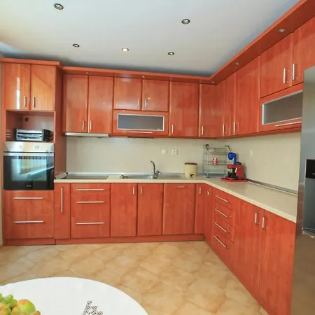 мария парк Apartman