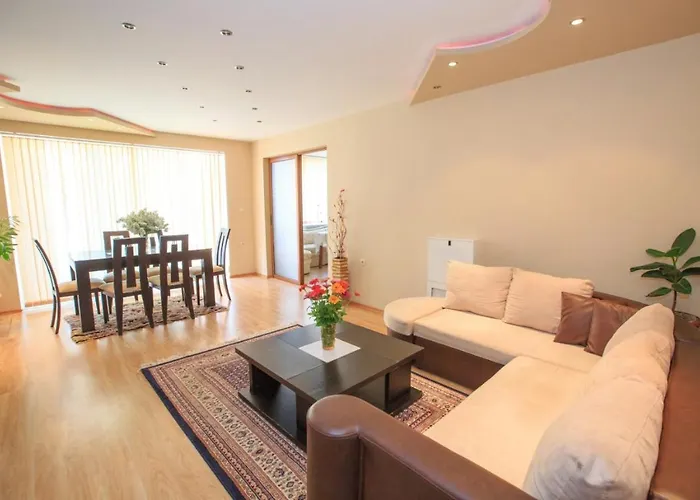 мария парк * Sandanski